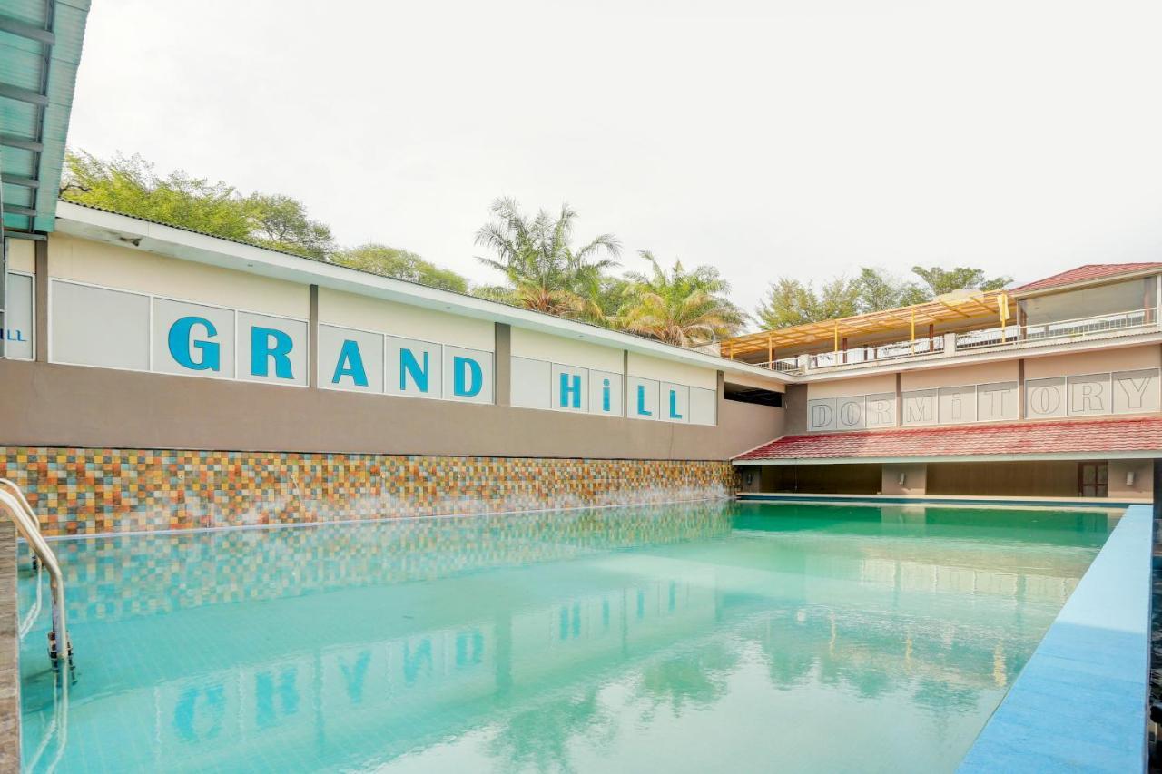 Hotel Collection O 90716 Grand Hills And Resto