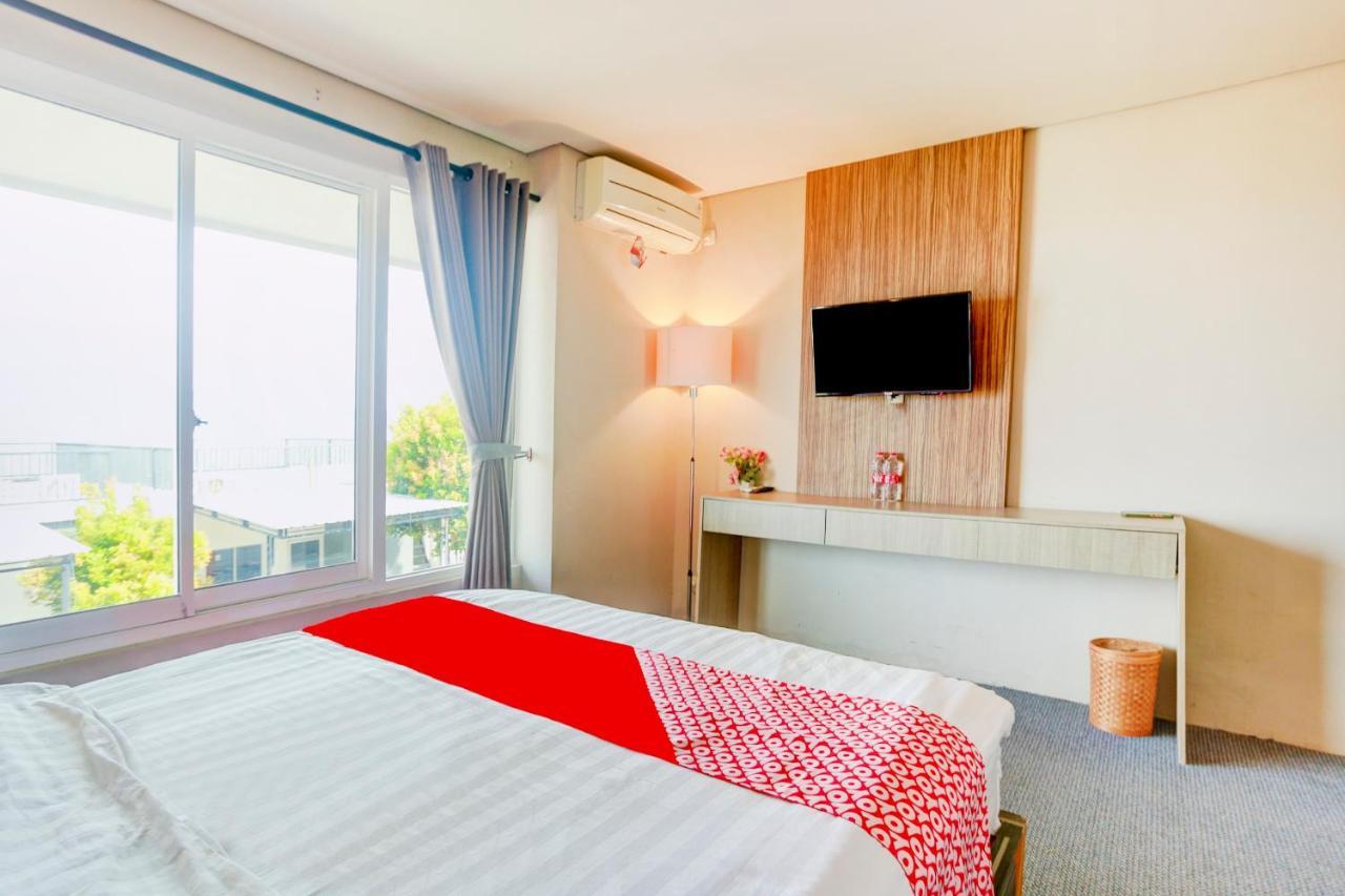 Collection O 90716 Grand Hills And Resto Hotel 3*