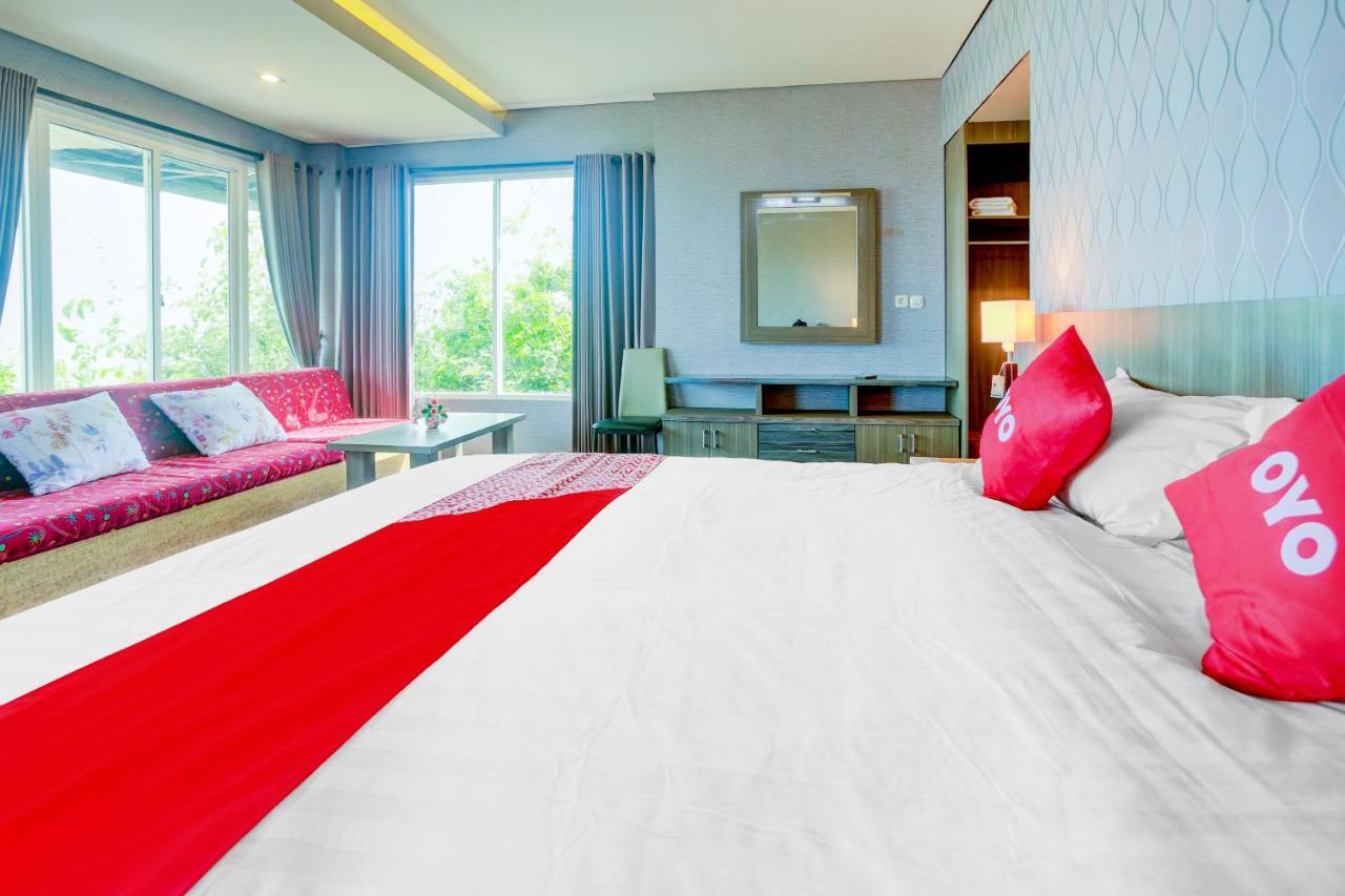 Hotel Collection O 90716 Grand Hills And Resto